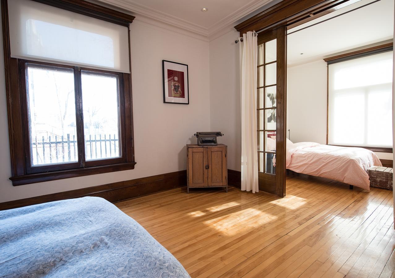 Le 9 Et Demi Bed & Breakfast มอนทรีอัล ภายนอก รูปภาพ