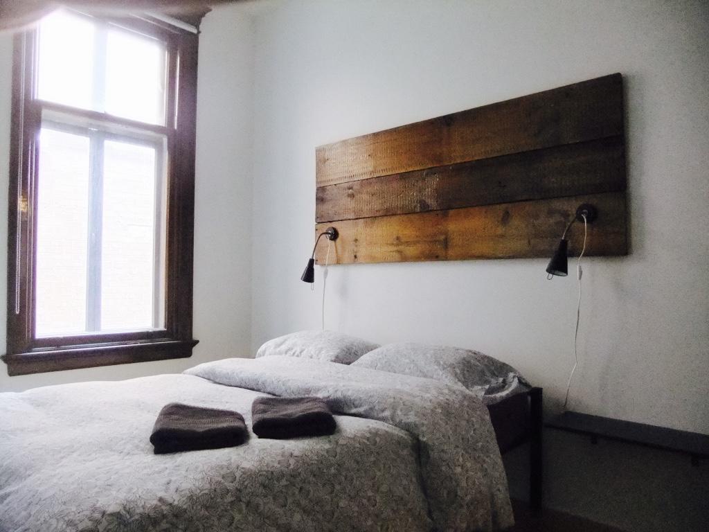 Le 9 Et Demi Bed & Breakfast มอนทรีอัล ภายนอก รูปภาพ