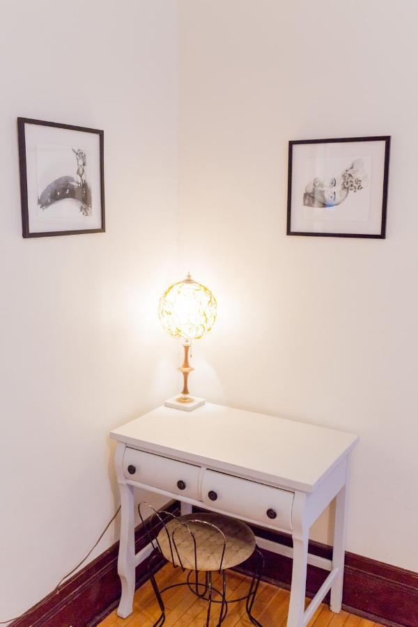 Le 9 Et Demi Bed & Breakfast มอนทรีอัล ภายนอก รูปภาพ